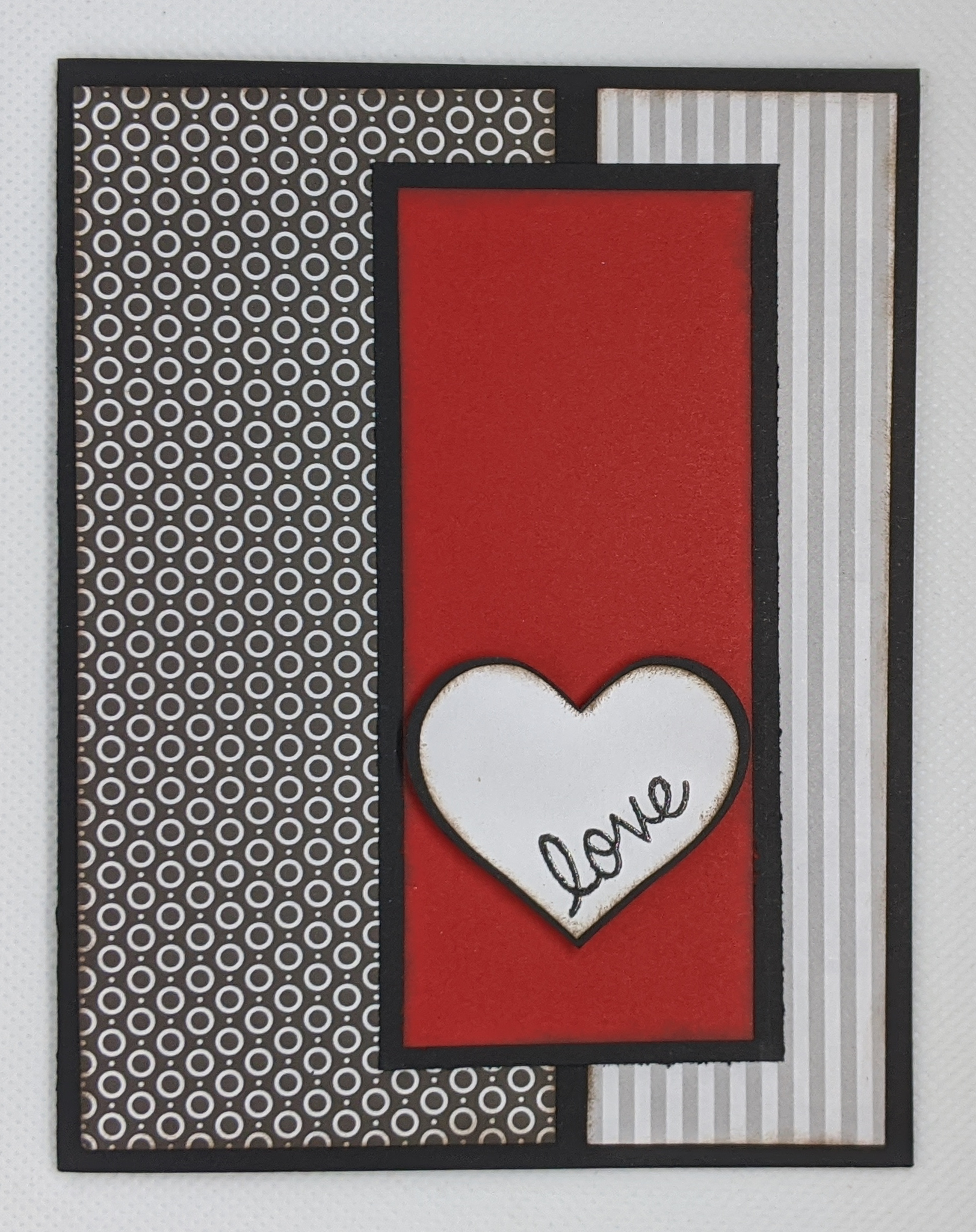 Amour en noir et blanc flèches pois à plat